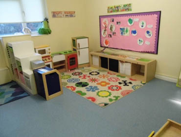 Noahs Ark Under Fives Giraffes Room photo